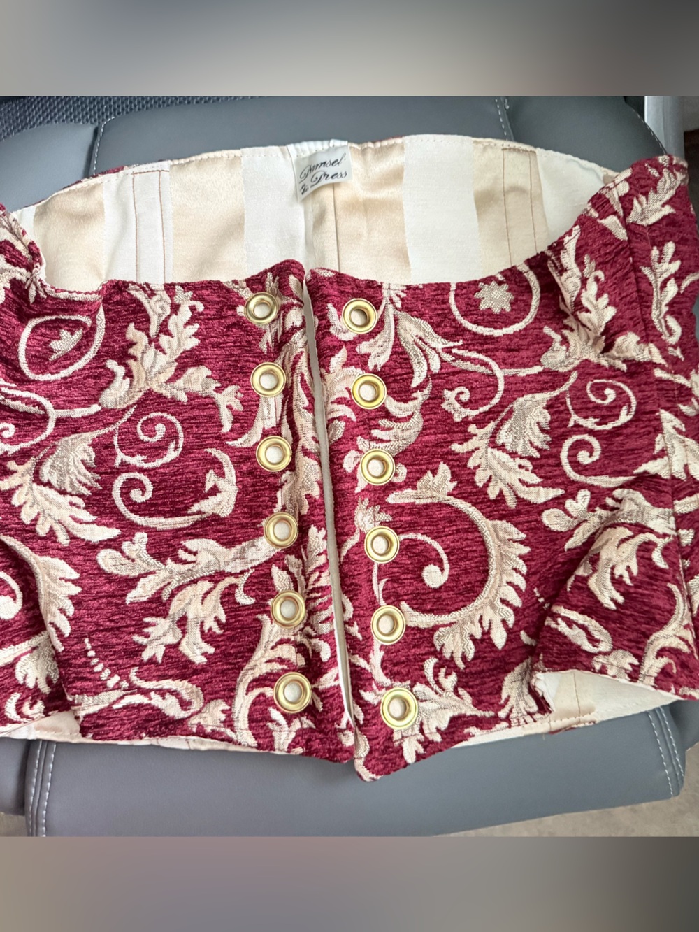 Damsel in This Dress Petite Wench Corset – Cranberry Vine – 34–36” Bust